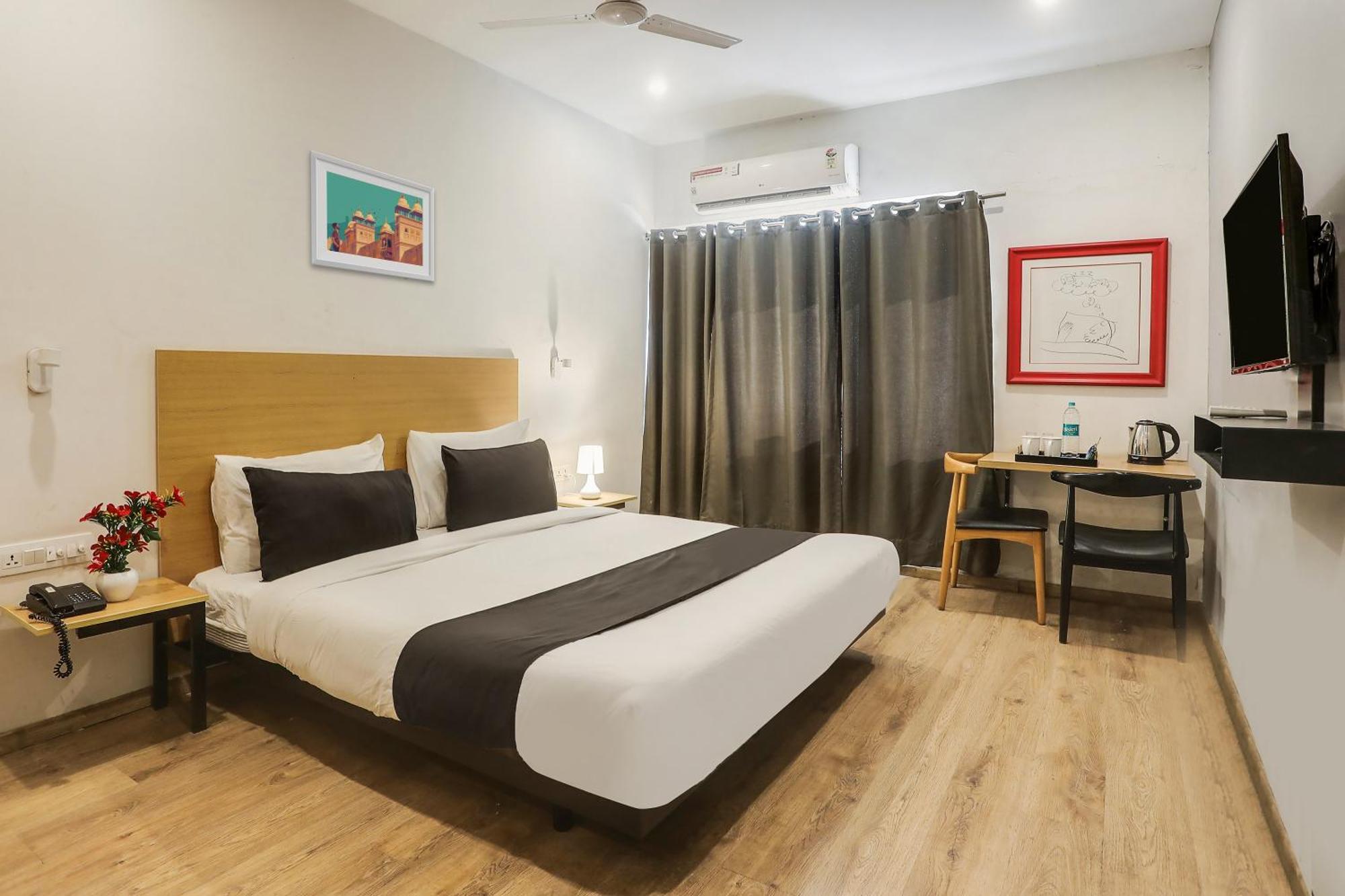 โอโย ทาวน์เฮาส์ 176 ราชธานี เรซิเดนซี Hotel Sururnagar ภายนอก รูปภาพ